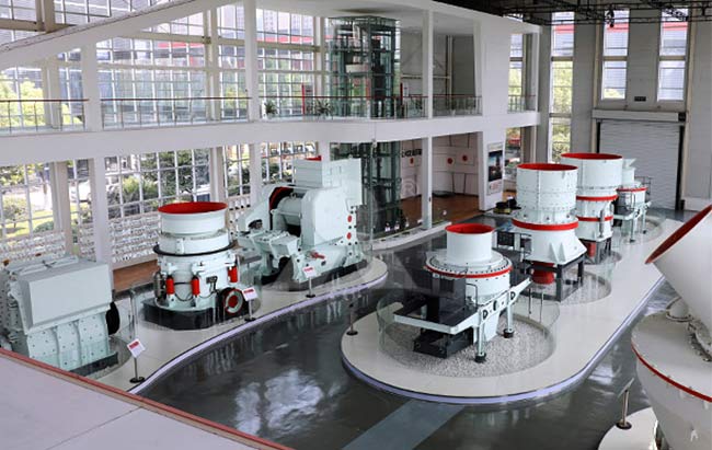 黎明重工破碎磨粉設(shè)備展廳