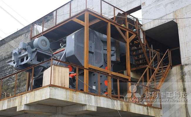 C6X系列顎式破碎機(jī)生產(chǎn)現(xiàn)場(chǎng)