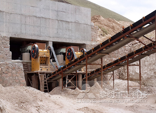 時產(chǎn)400噸玄武巖破碎制砂生產(chǎn)線